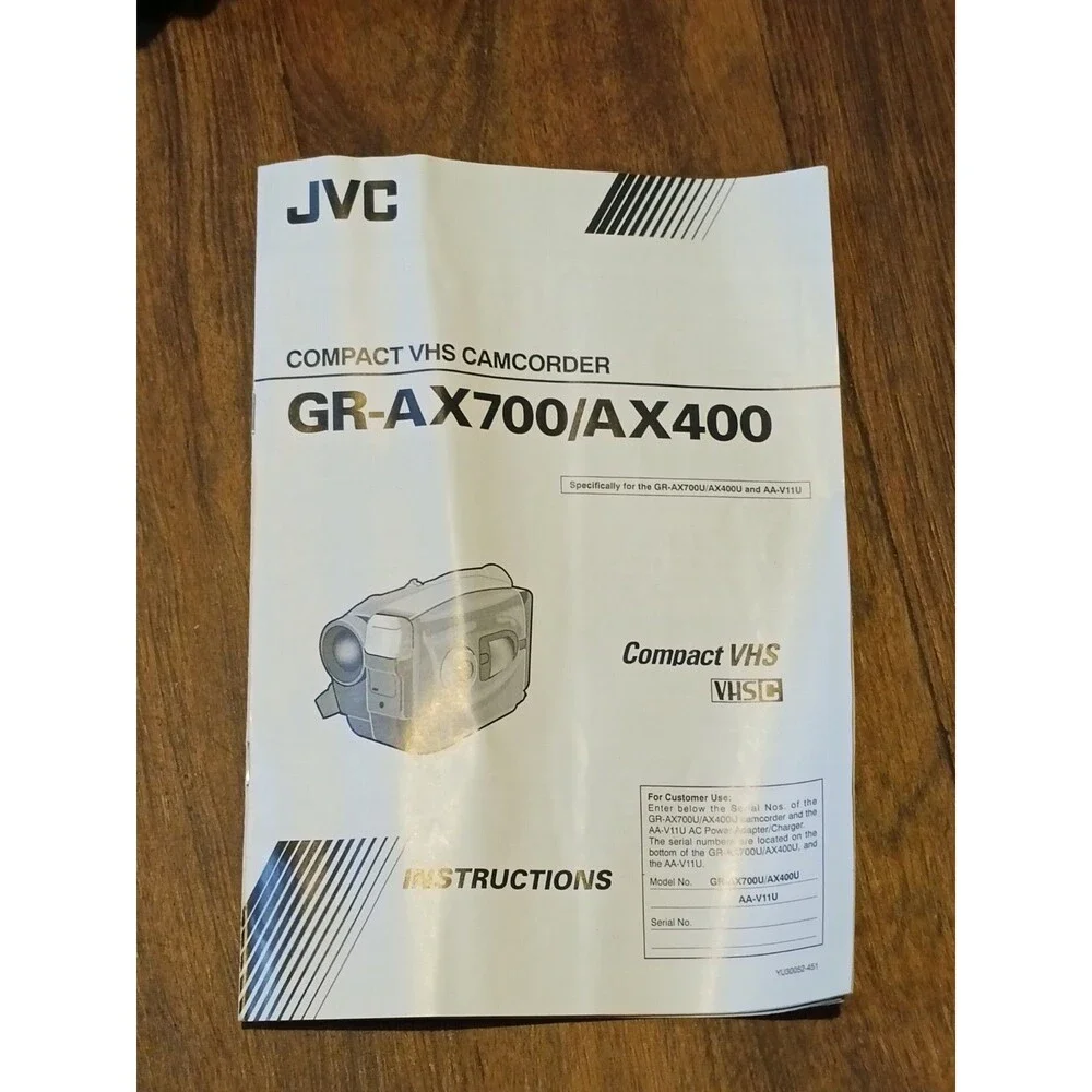 JVC GR-AX700U Camcorder Lot (1995)